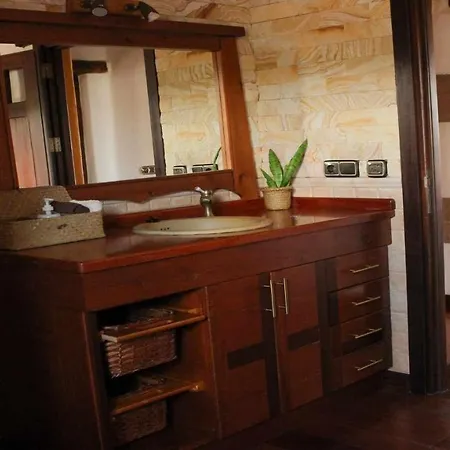 Casa Daniela En * Ла-Асомада